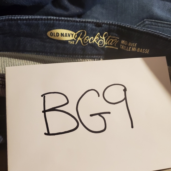 Old Navy Skinny Rockstar Jeans - Picture 7 of 7